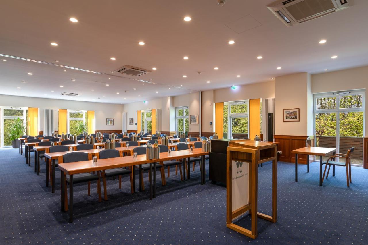 Hotel Waldesrand Херфорд Екстериор снимка