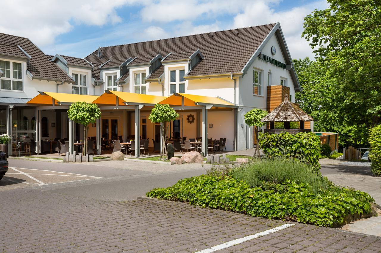 Hotel Waldesrand Херфорд Екстериор снимка
